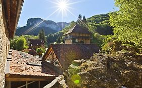 Castel Damandre